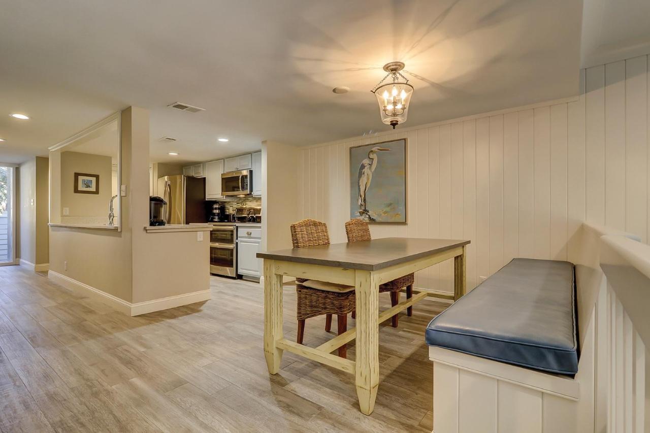 Luxury Updated New Kitchen New Floors, New Tvs, Bikes & Beach Gear Included ฮิลตันเฮดไอส์แลนด์ ภายนอก รูปภาพ