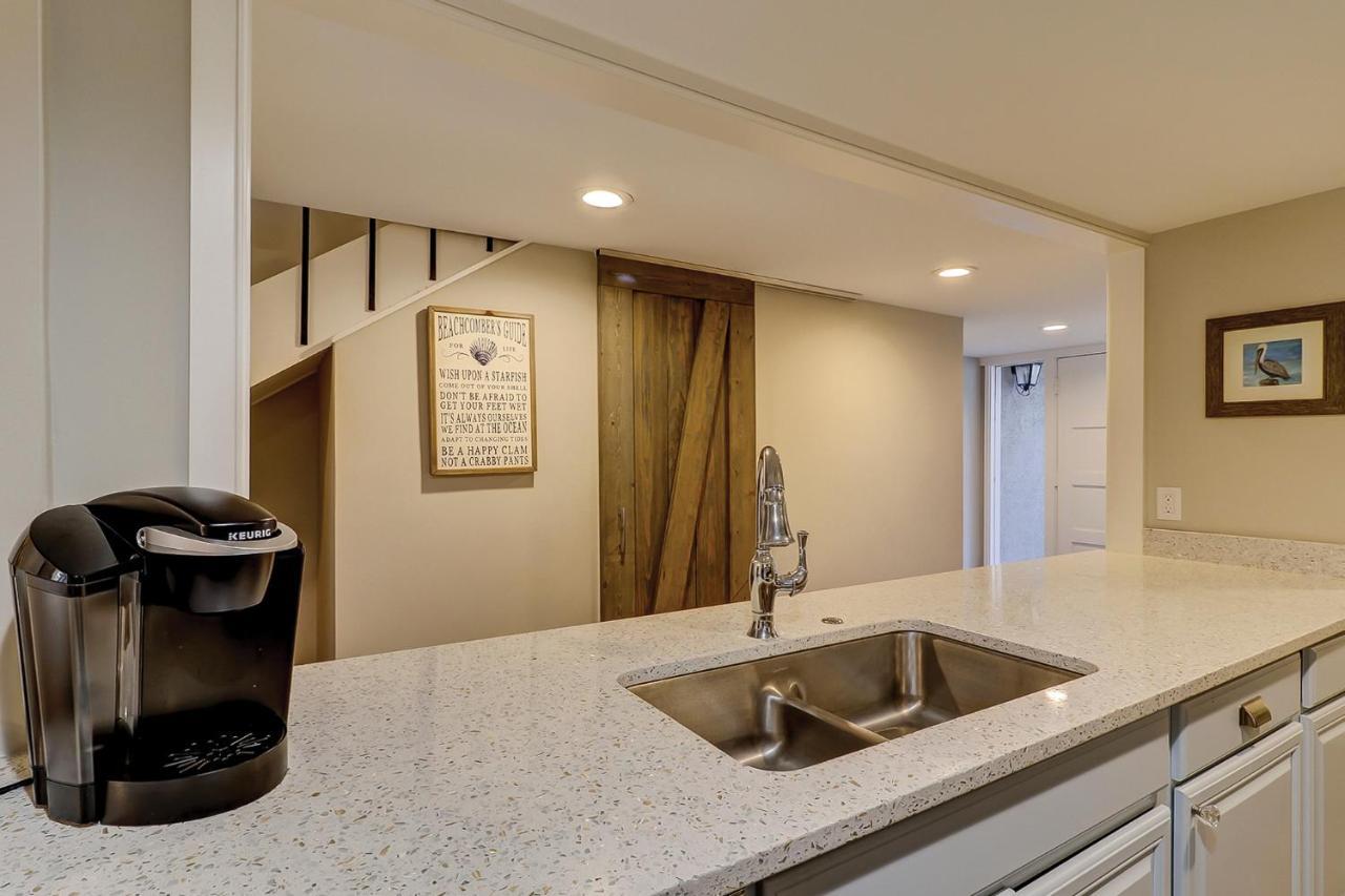 Luxury Updated New Kitchen New Floors, New Tvs, Bikes & Beach Gear Included ฮิลตันเฮดไอส์แลนด์ ภายนอก รูปภาพ